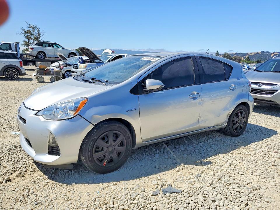 2014 TOYOTA PRIUS C JTDKDTB3XE1559417