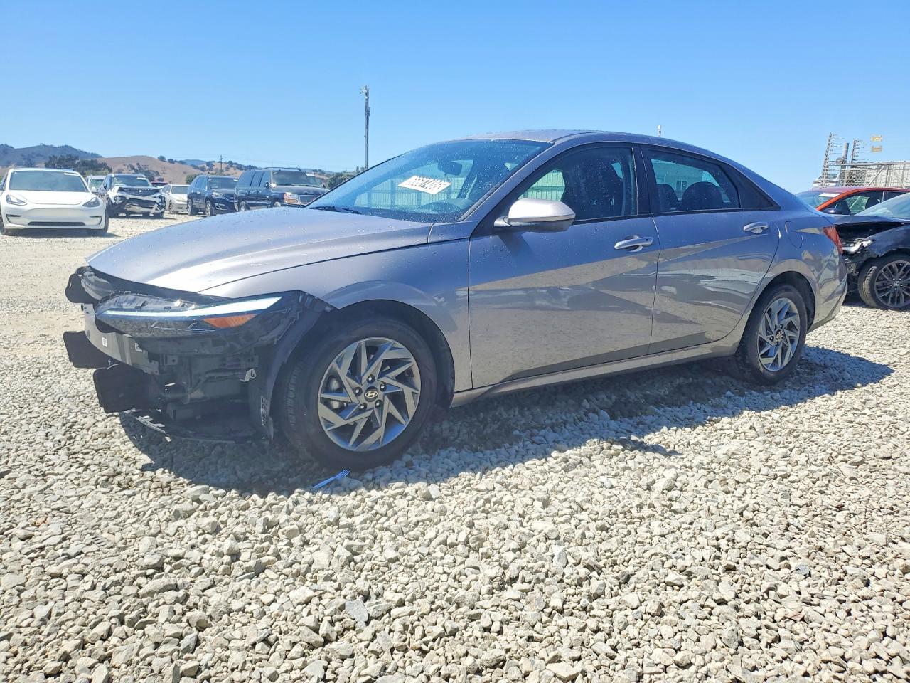 2024 HYUNDAI ELANTRA KMHLM4DG2RU823658