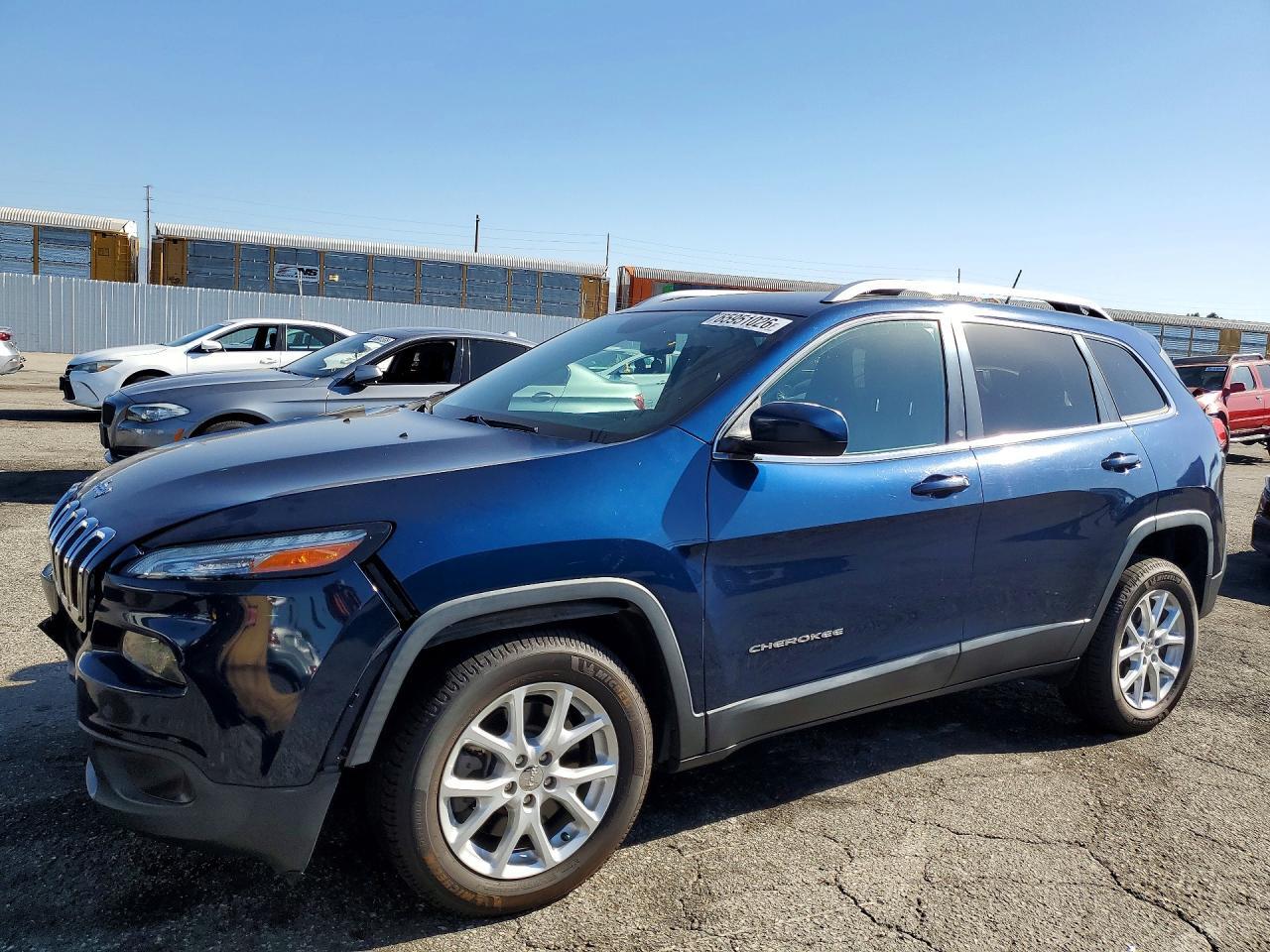 2018 JEEP CHEROKEE 1C4PJLCB7JD563468