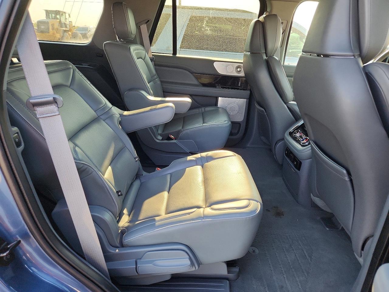 2019 LINCOLN NAVIGATOR RESERVE — Фото 11 из 13