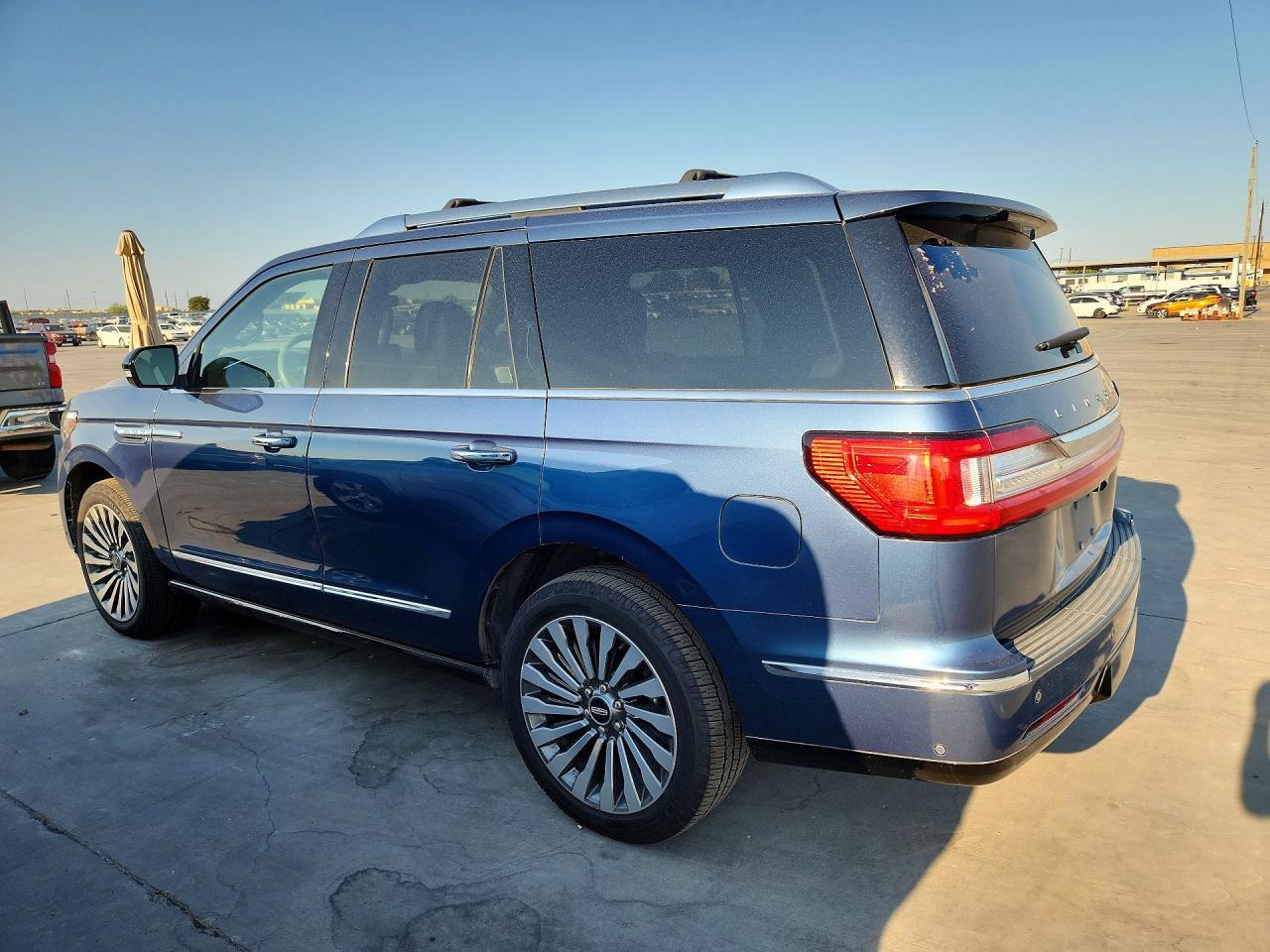 2019 LINCOLN NAVIGATOR RESERVE — Фото 2 из 13