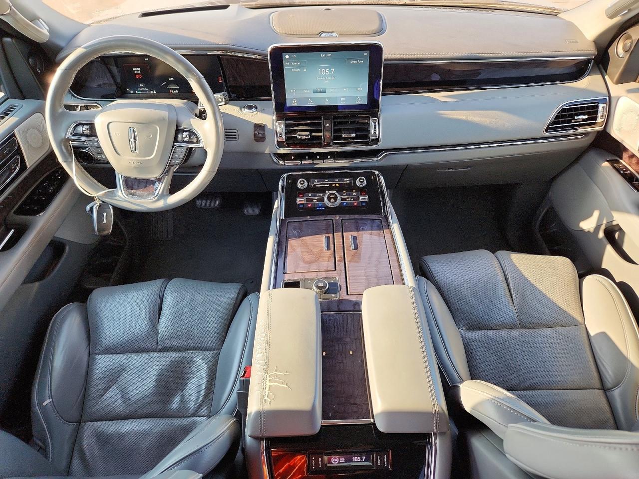 2019 LINCOLN NAVIGATOR RESERVE — Фото 8 из 13