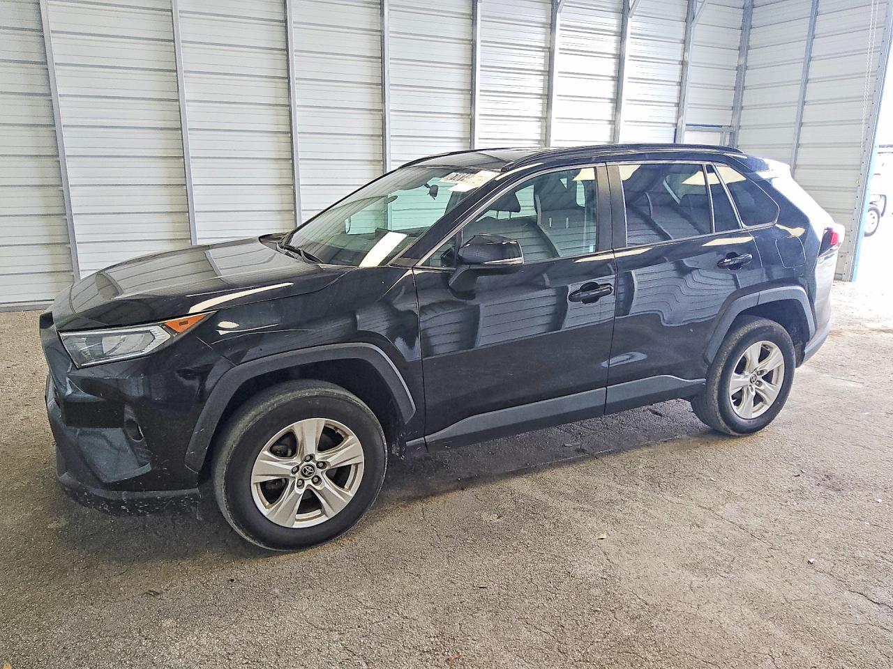 2021 TOYOTA RAV4 2T3P1RFV1MW216623