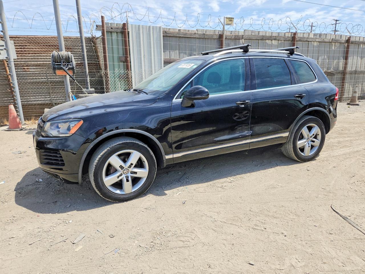 2013 VOLKSWAGEN TOUAREG WVGEF9BP0DD004871
