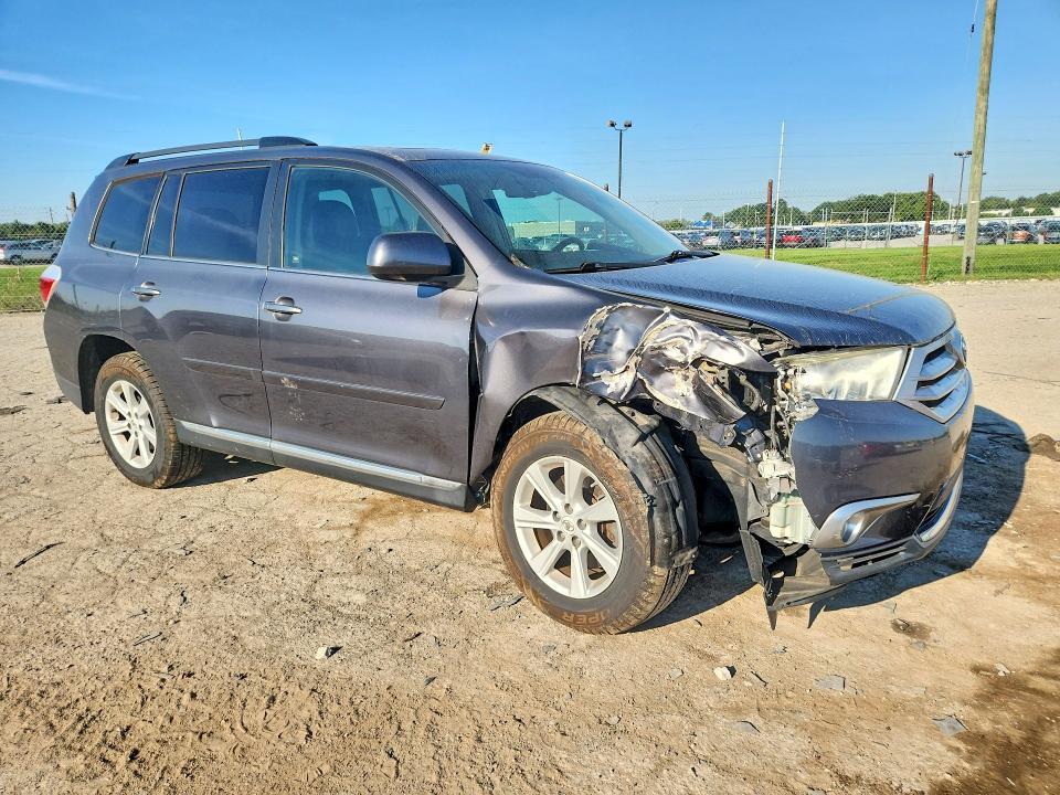 5TDBK3EH6CS152143 2012 TOYOTA HIGHLANDER photo no. 4