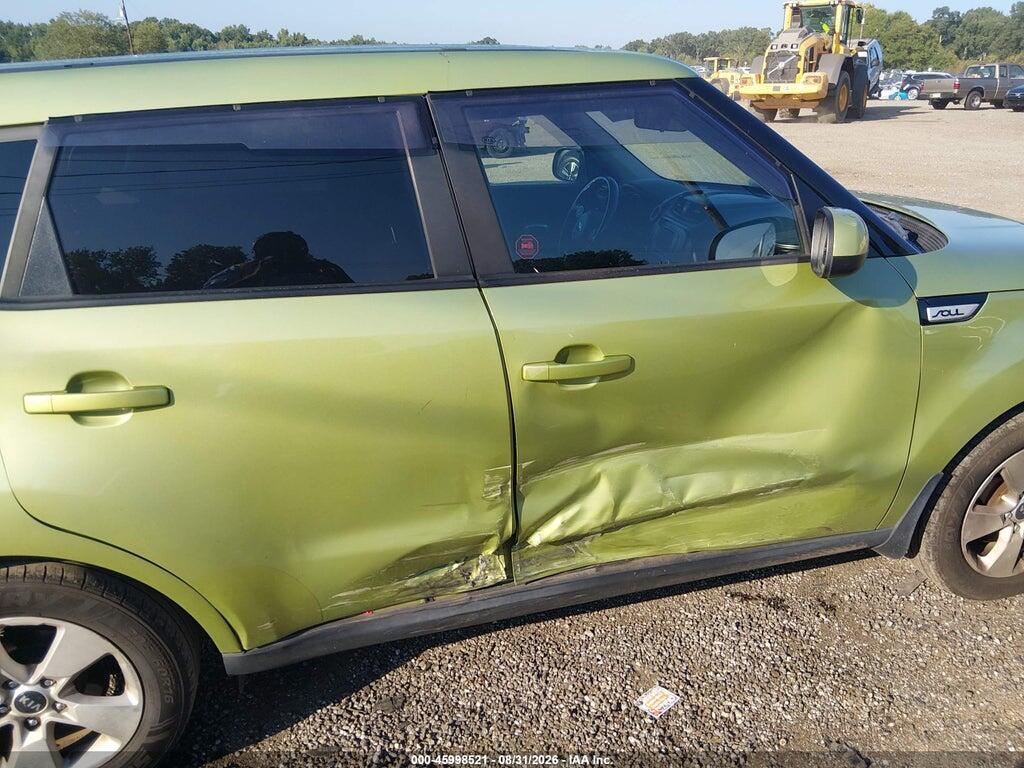 KNDJN2A26J7902744 2018 KIA SOUL photo no. 6