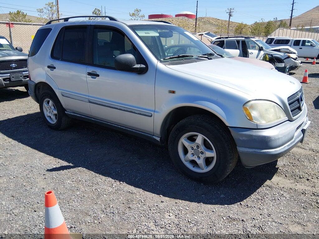 1998 MERCEDES-BENZ ML 320 4JGAB54E8WA016334