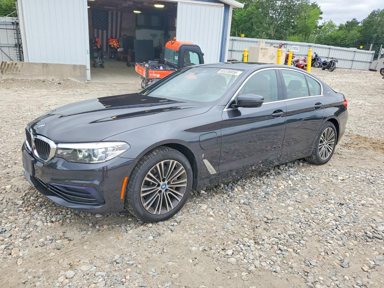 2019 BMW 530XE WBAJB1C54KB375213