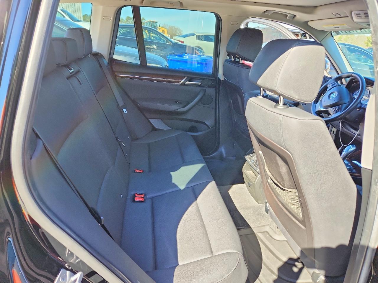 5UXWZ7C39H0X40882 2017 BMW X3 photo no. 11