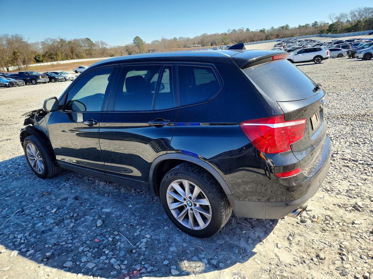 5UXWZ7C39H0X40882 2017 BMW X3 photo no. 2