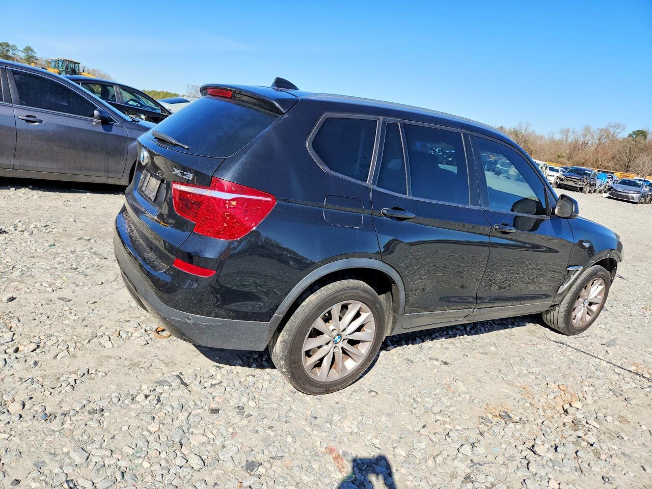 5UXWZ7C39H0X40882 2017 BMW X3 photo no. 3