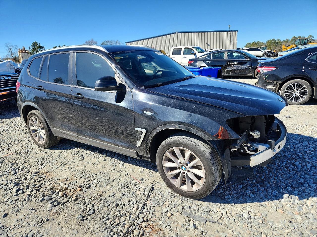 5UXWZ7C39H0X40882 2017 BMW X3 photo no. 4