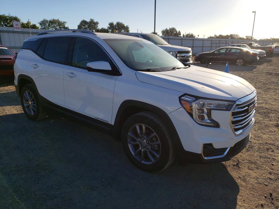 2024 GMC TERRAIN SLT — Фото 4 из 12