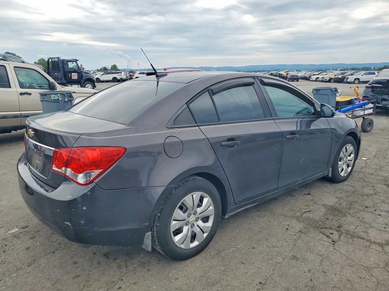 2014 CHEVROLET CRUZE LS — Фото 3 из 12