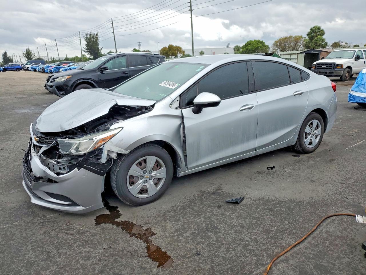 2018 CHEVROLET CRUZE 1G1BC5SM0J7243659