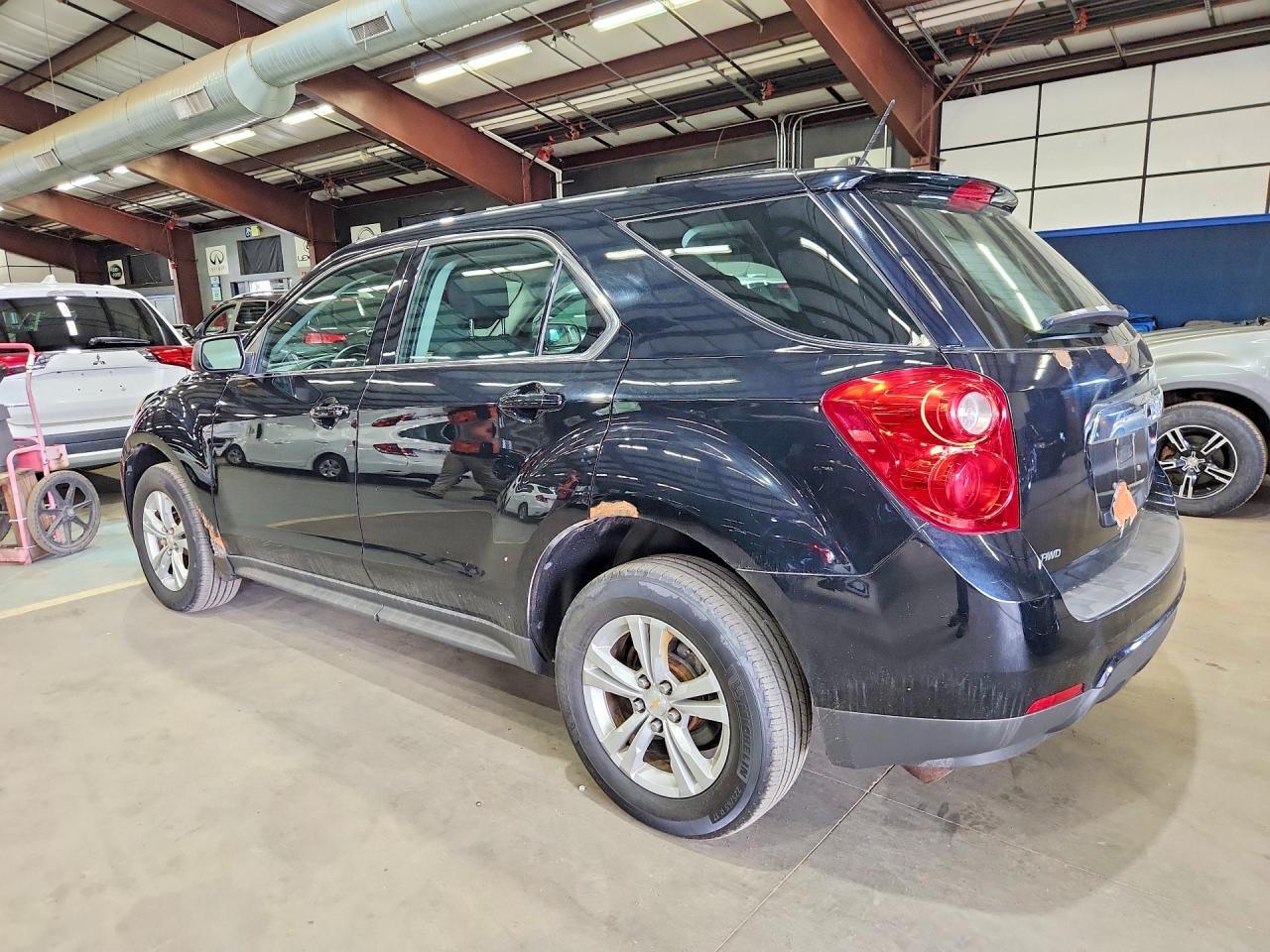 2GNFLEEK6F6170136 2015 CHEVROLET EQUINOX photo no. 2