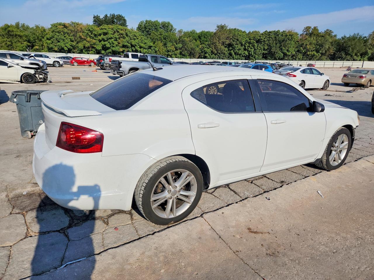 2013 DODGE AVENGER SE — Фото 3 из 12