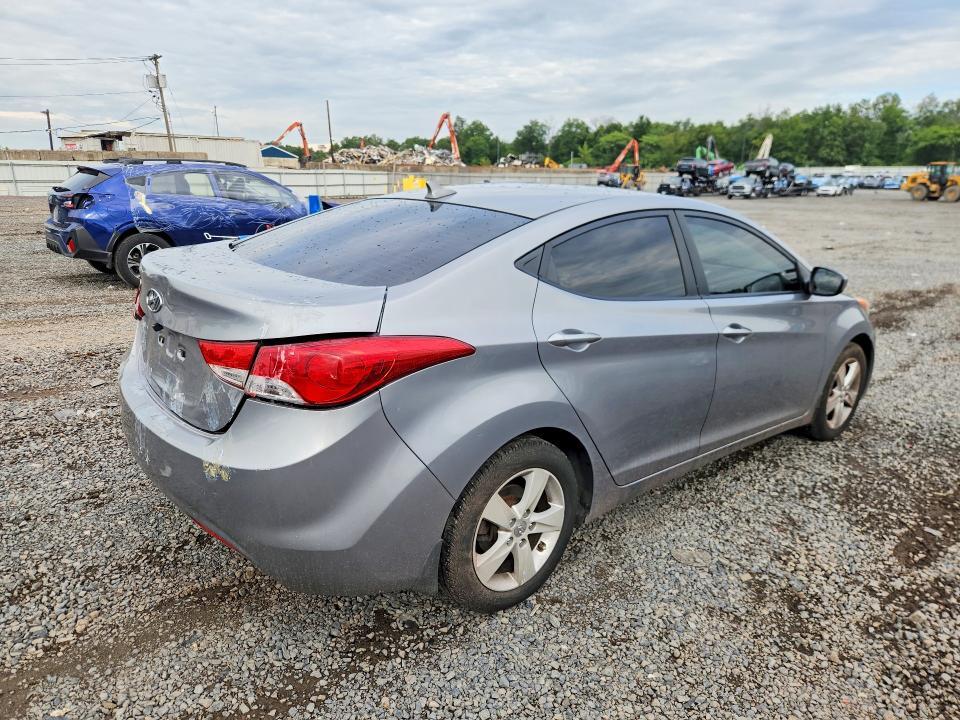 2013 HYUNDAI ELANTRA GLS — Фото 3 из 12