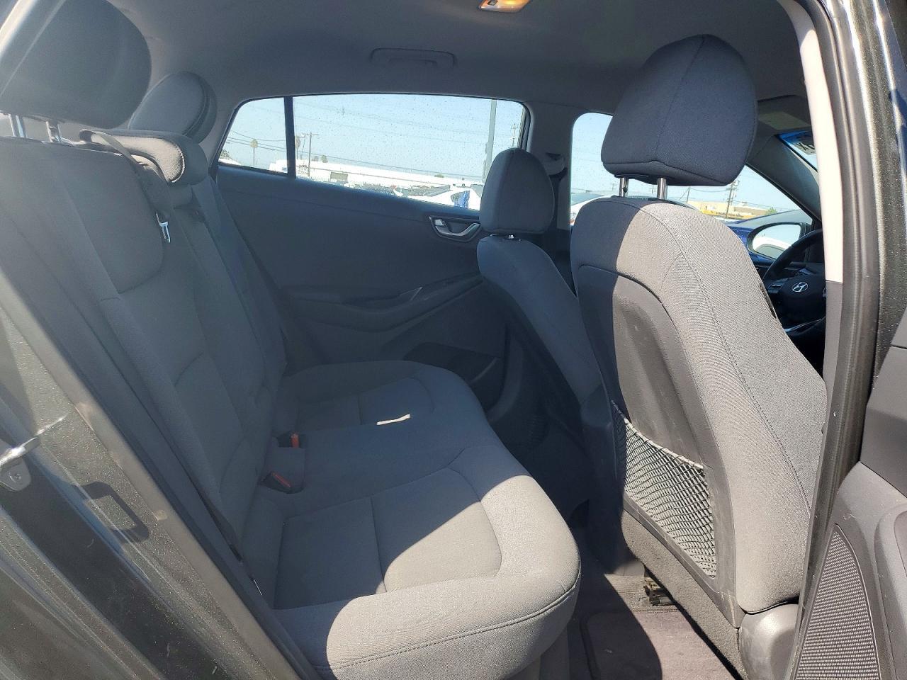 2020 HYUNDAI IONIQ SEL — Фото 10 из 13