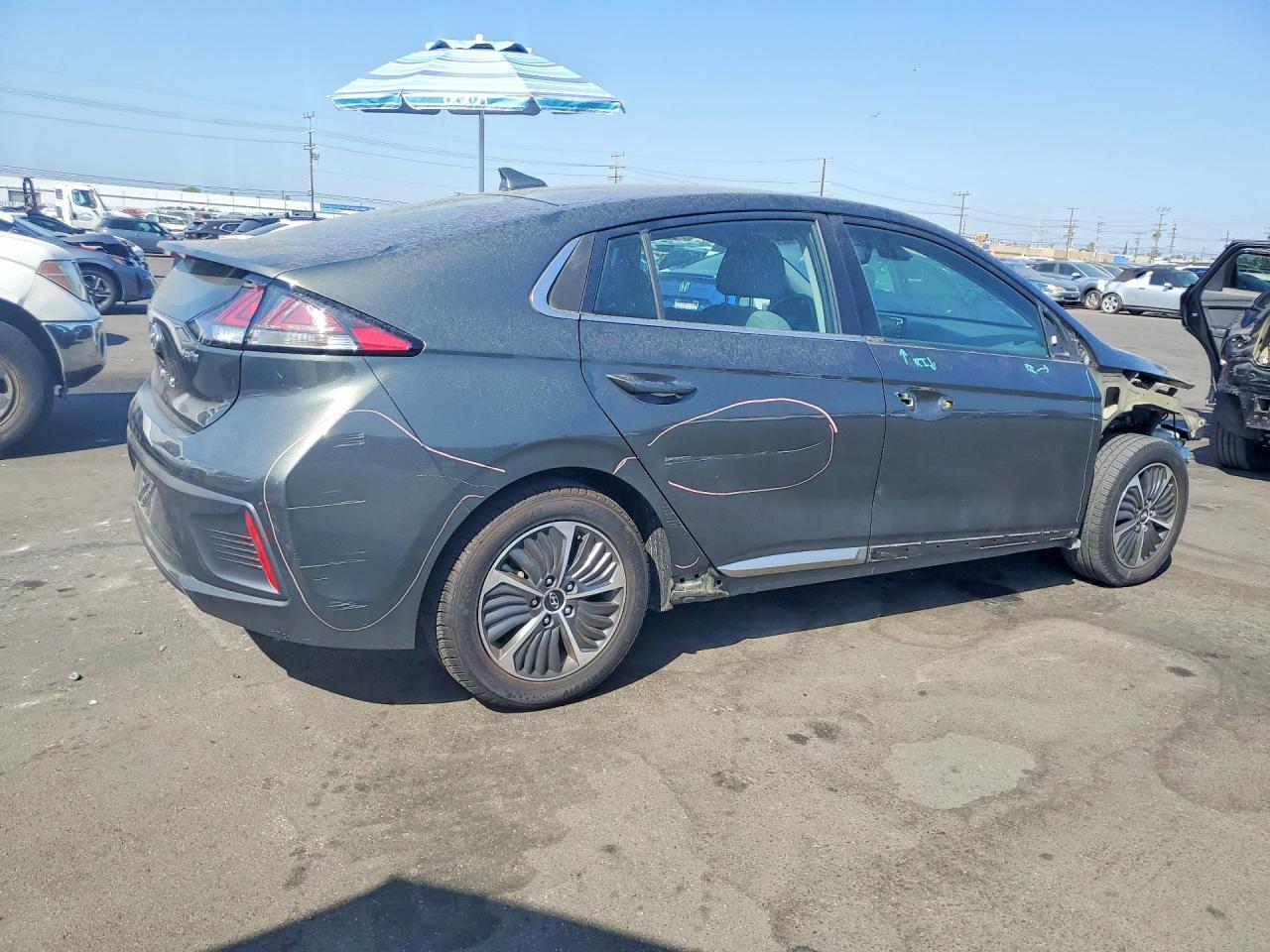 2020 HYUNDAI IONIQ SEL — Фото 3 из 13
