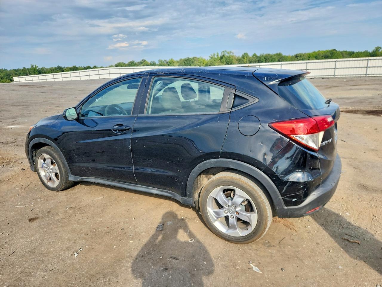 2019 HONDA HR-V LX — Фото 2 из 13