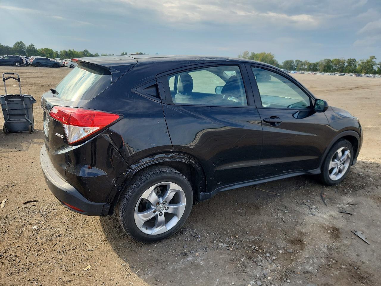 2019 HONDA HR-V LX — Фото 3 из 13