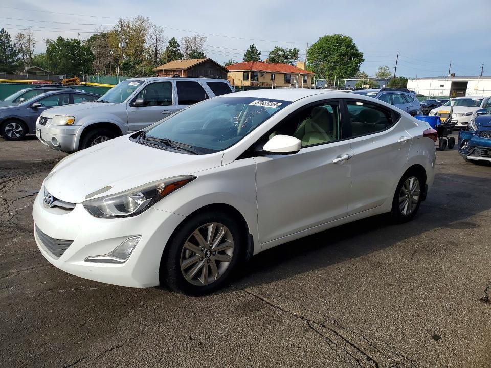 2016 HYUNDAI ELANTRA 5NPDH4AE3GH656587