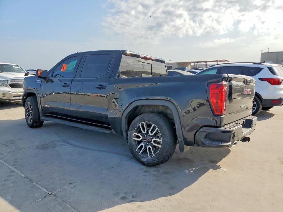 2024 GMC SIERRA K1500 AT4 — Фото 2 из 12