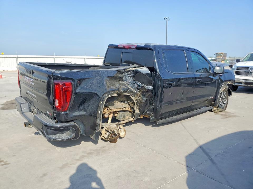 2024 GMC SIERRA K1500 AT4 — Фото 3 из 12