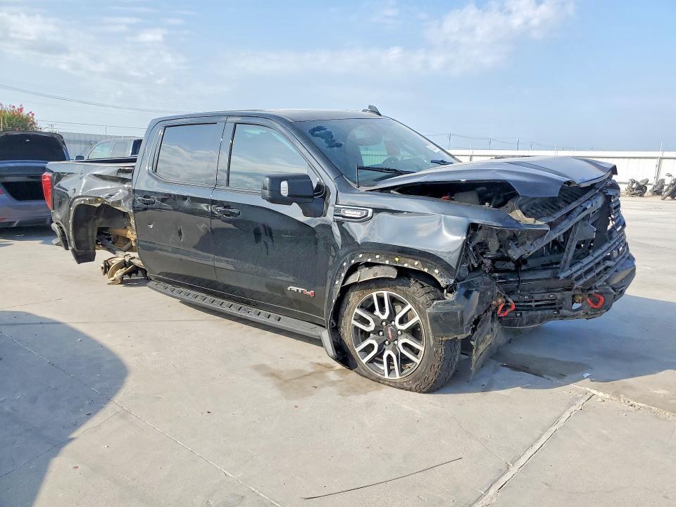 2024 GMC SIERRA K1500 AT4 — Фото 4 из 12