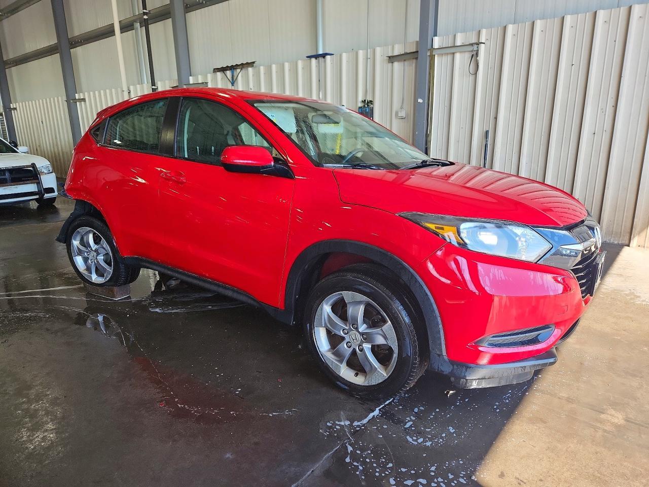 2018 HONDA HR-V LX — Фото 4 из 12