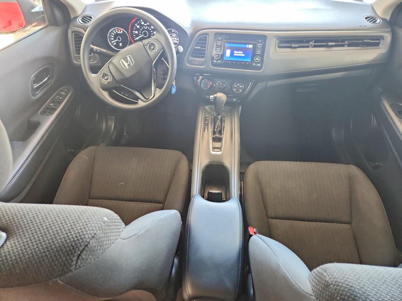 2018 HONDA HR-V LX — Фото 8 из 12