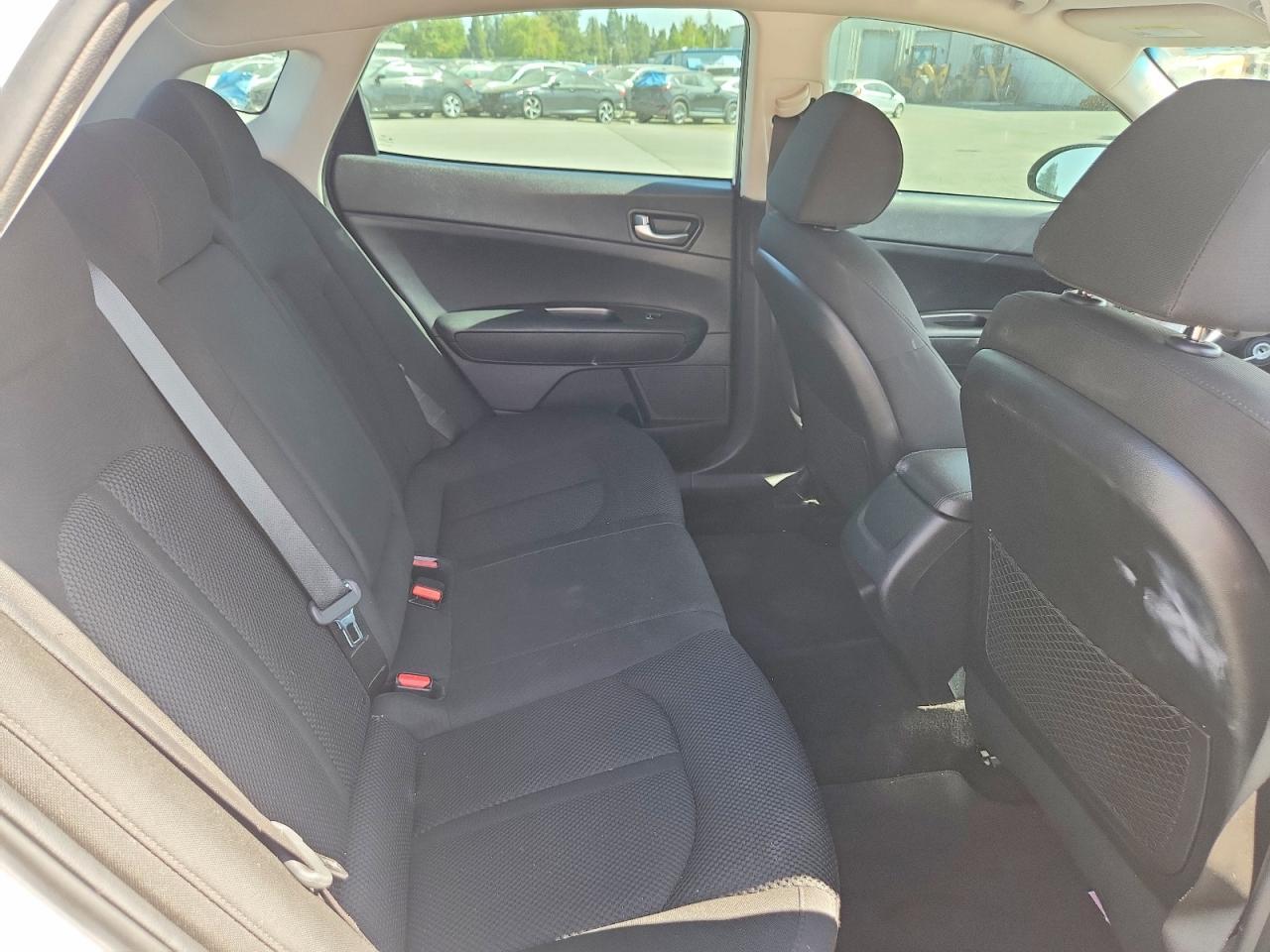2020 KIA OPTIMA LX — Фото 10 из 12