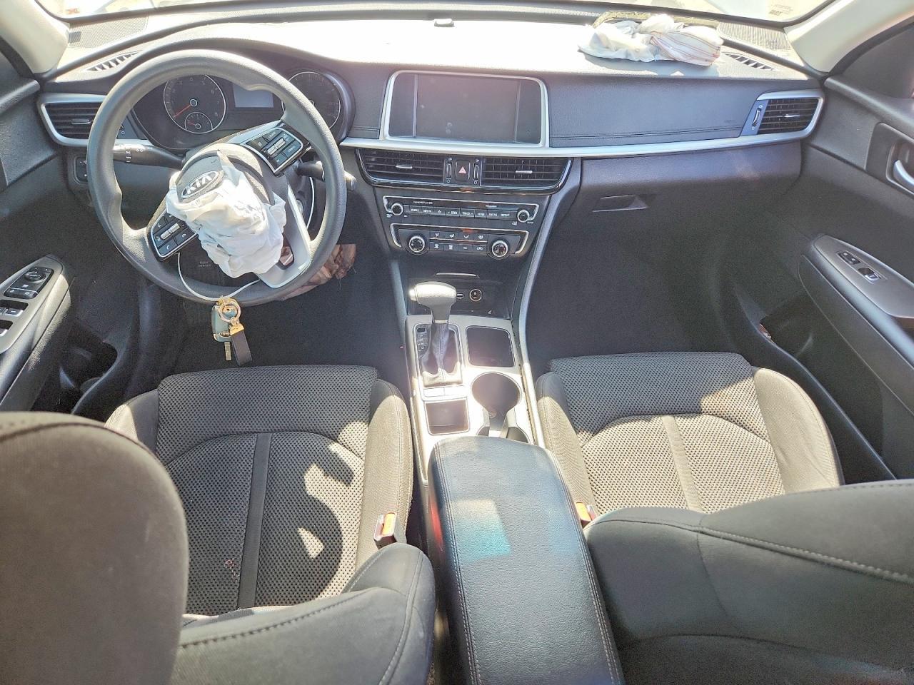 2020 KIA OPTIMA LX — Фото 8 из 12