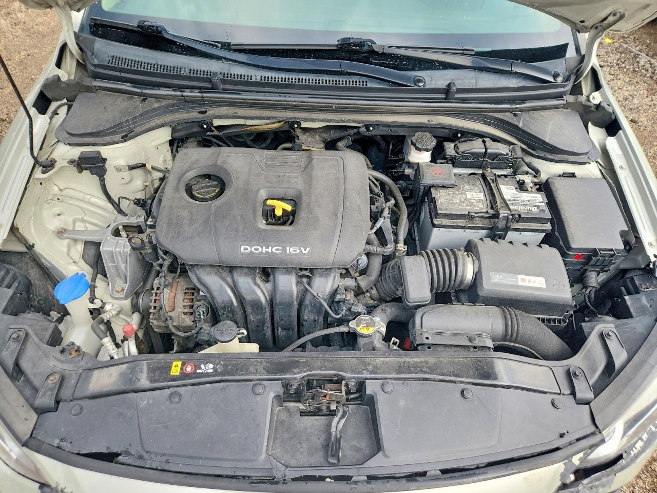 2017 HYUNDAI ELANTRA SE — Фото 11 из 12