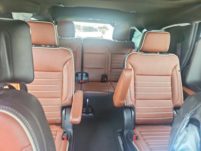 2024 GMC YUKON DENALI ULTIMATE — Фото 10 из 13