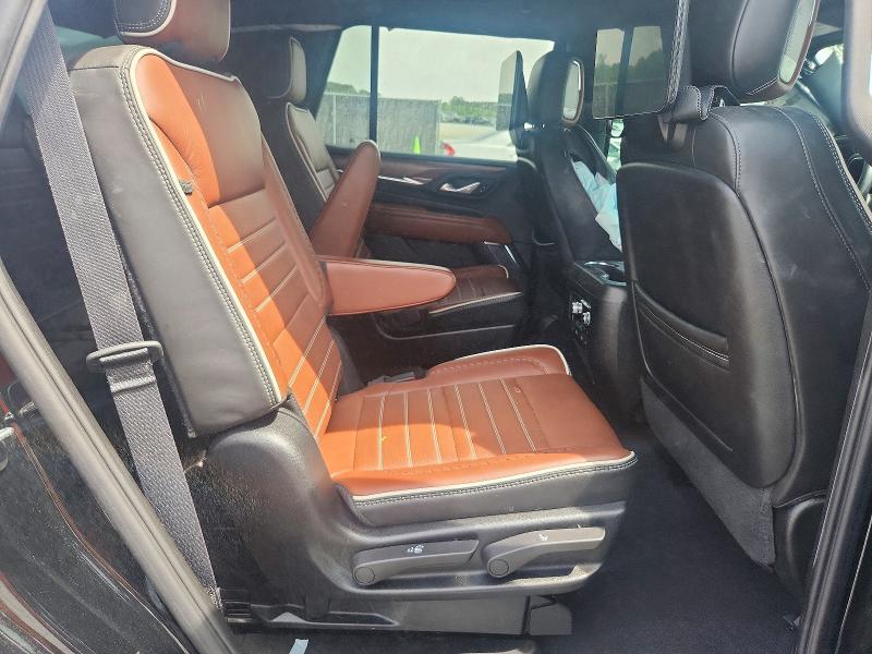 2024 GMC YUKON DENALI ULTIMATE — Фото 11 из 13