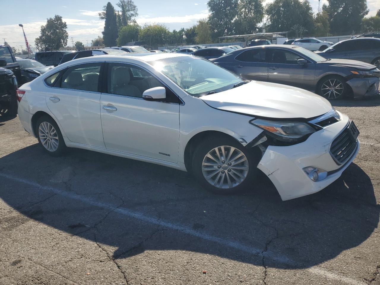 4T1BD1EB1EU025921 2014 TOYOTA AVALON photo no. 4