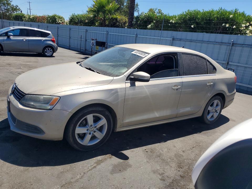 2013 VOLKSWAGEN JETTA 3VWLL7AJ7DM206579