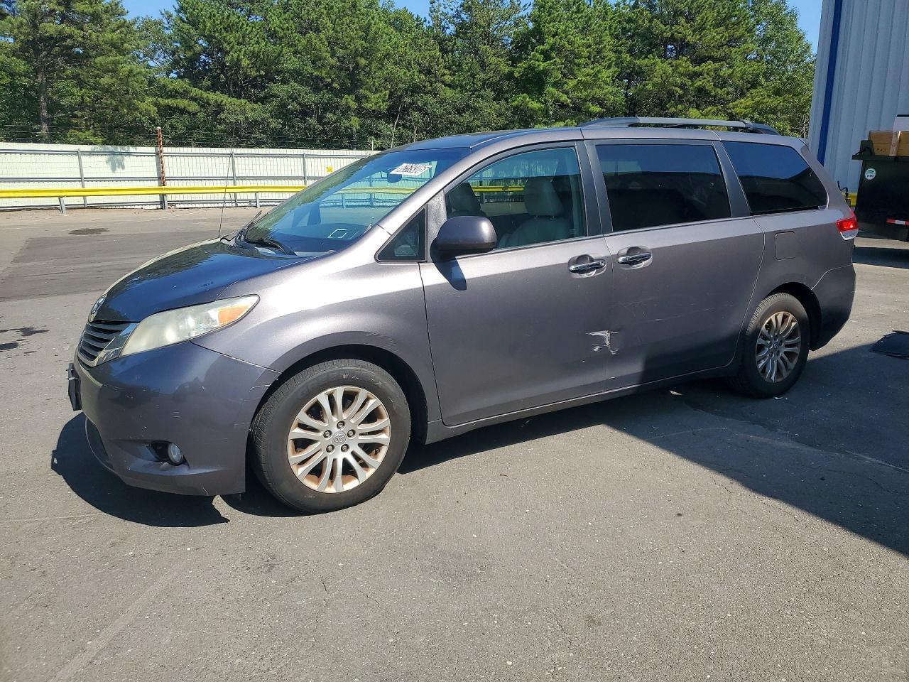 2014 TOYOTA SIENNA 5TDYK3DC7ES472199