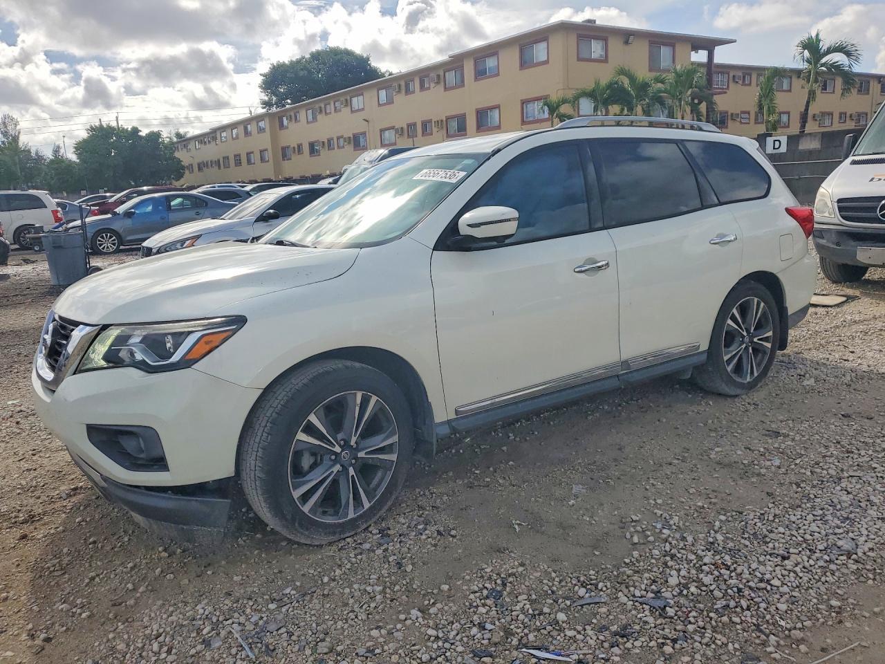 2019 NISSAN PATHFINDER 5N1DR2MN6KC633740