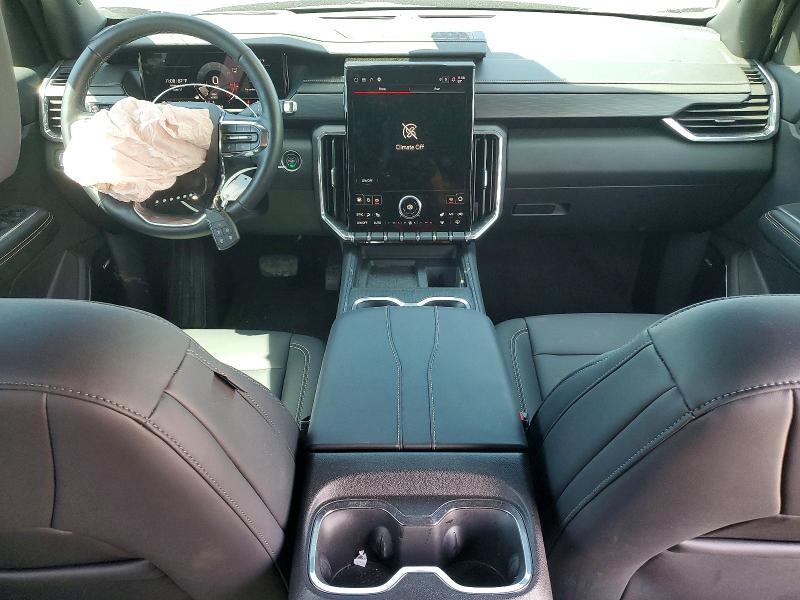 2024 GMC ACADIA UPLEVEL — Фото 8 из 13