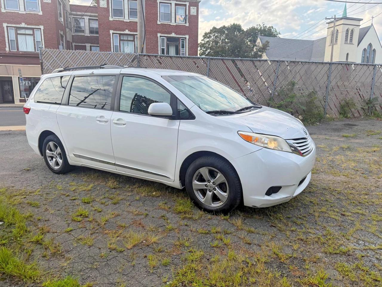 2015 TOYOTA SIENNA 5TDKK3DC6FS543626