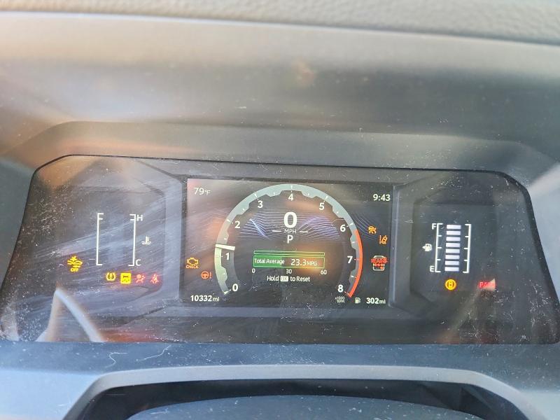 2025 TOYOTA 4RUNNER SR5 — Фото 9 из 13