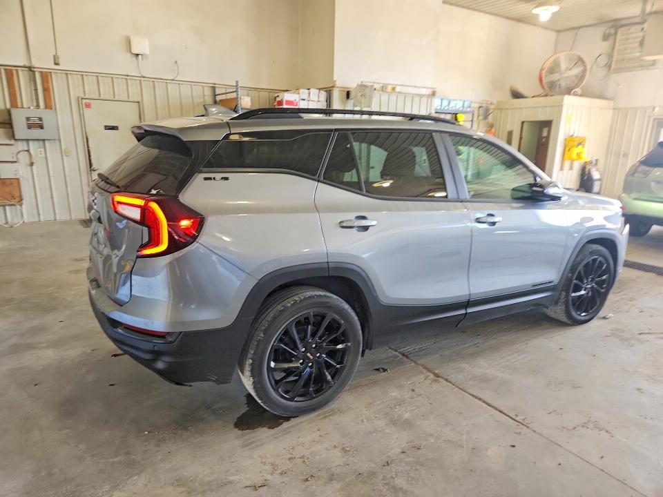 2024 GMC TERRAIN SLE — Фото 3 из 12