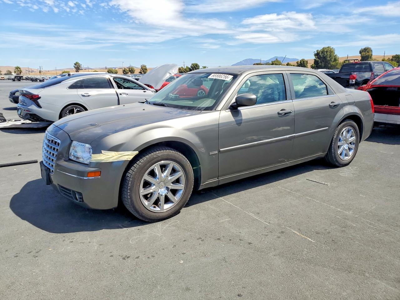 2008 CHRYSLER 300 2C3LA53GX8H165422