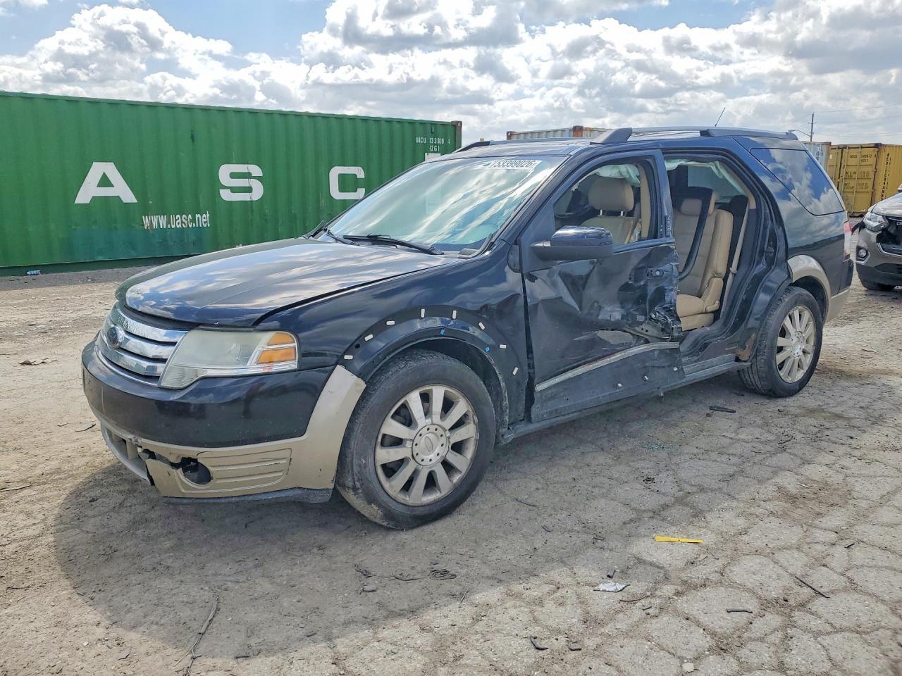 2008 FORD TAURUS X 1FMDK08W48GA10971