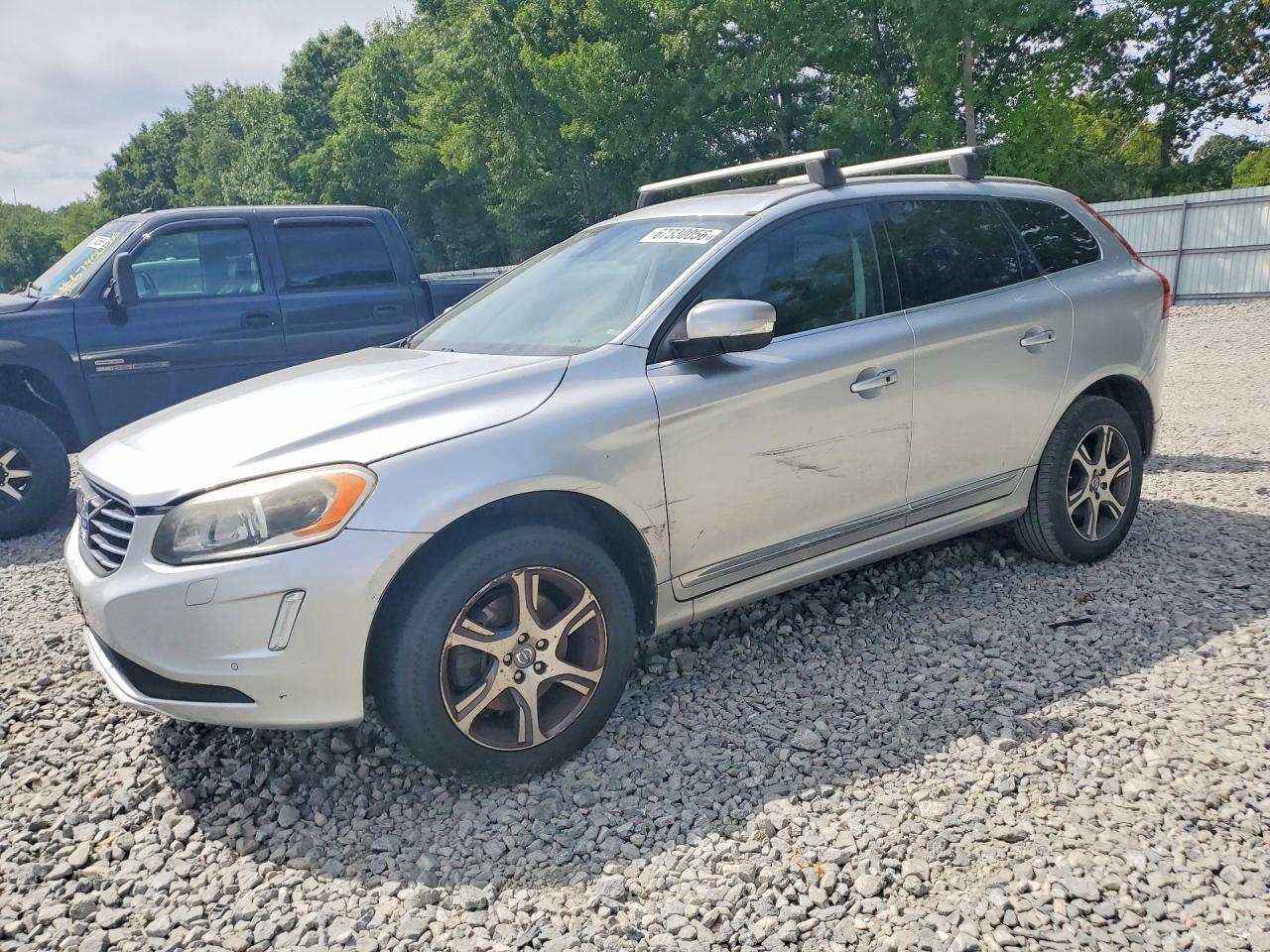 2015 VOLVO XC60 YV4902RM8F2663187