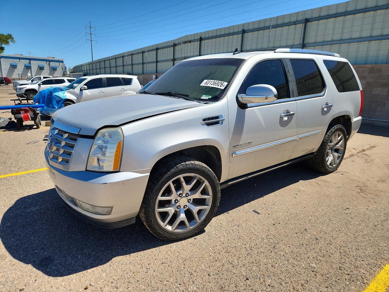 2010 CADILLAC ESCALADE 1GYUKCEF8AR155221