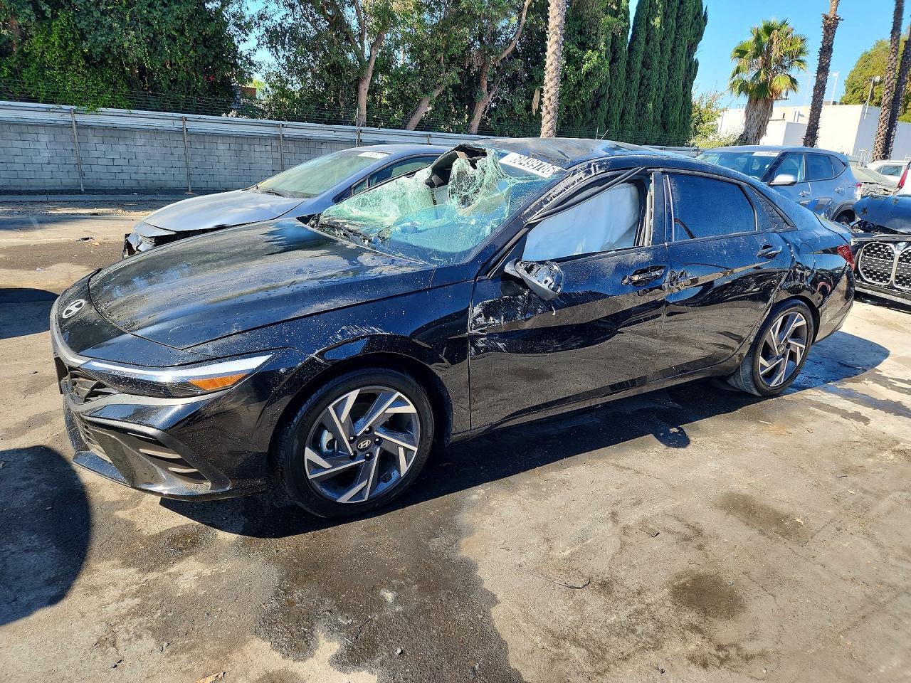 2025 HYUNDAI ELANTRA KMHLM4DG9SU037989